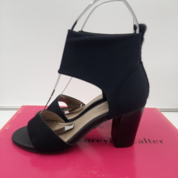 NWB Seychelles Prominent 10 Black Calf Hair Open Toe Heels - Picture 2 of 9